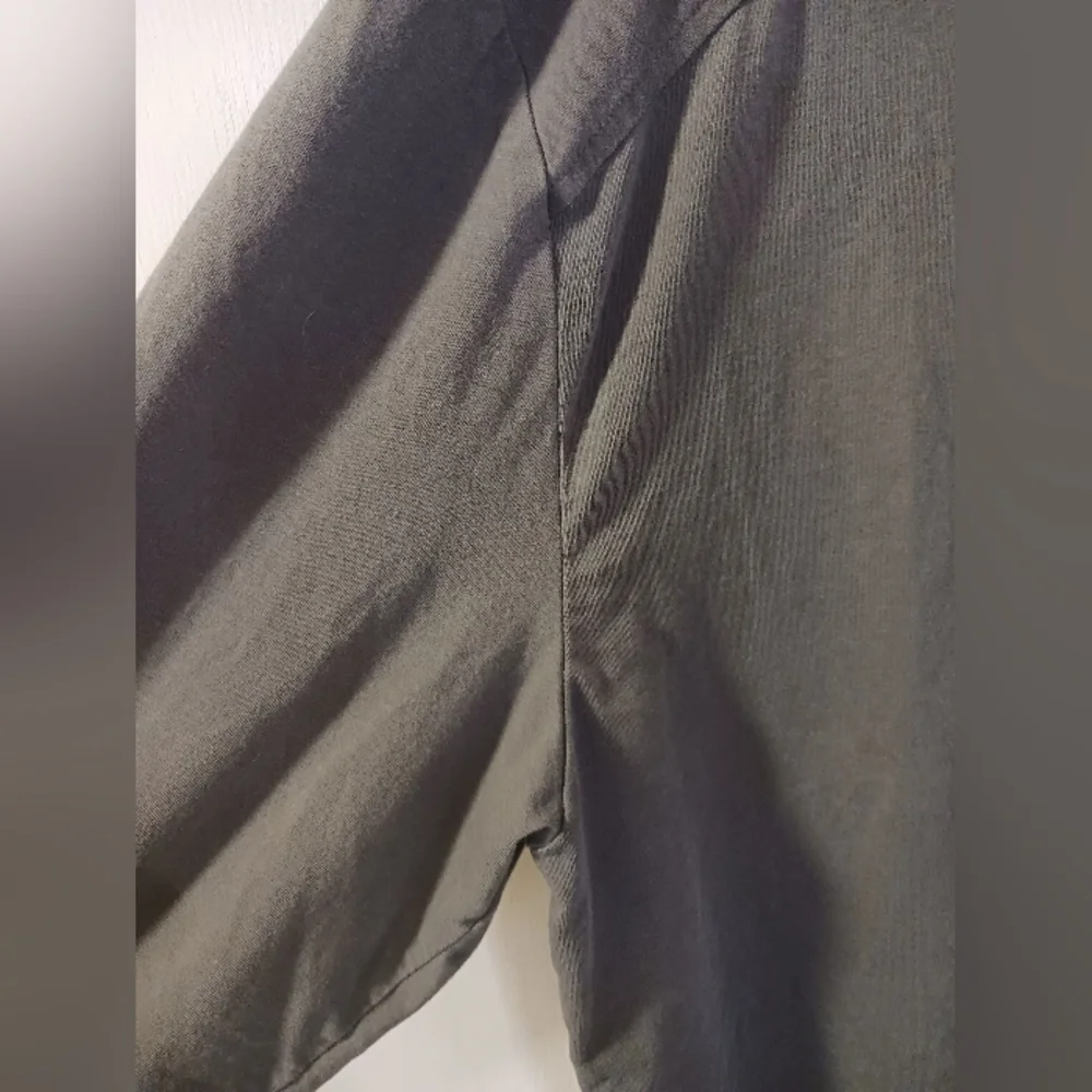 Kenneth Cole Mens XL Longsleeve Gray Minimalist Monochrome EUC - Picture 10 of 11